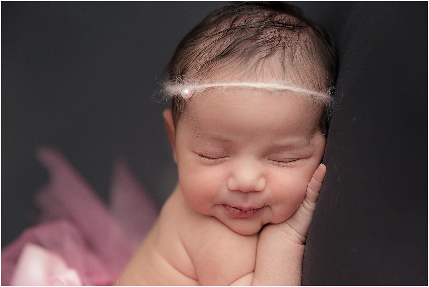 Séance studio nouveau-né Enghien les bains